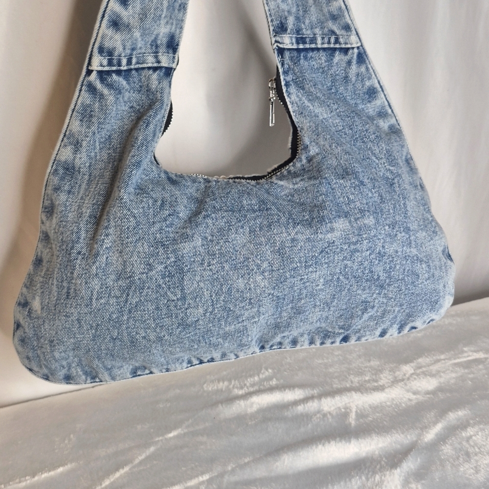 Denim Hobo Bag w/Fashion Brooches - Picture 17 of 17